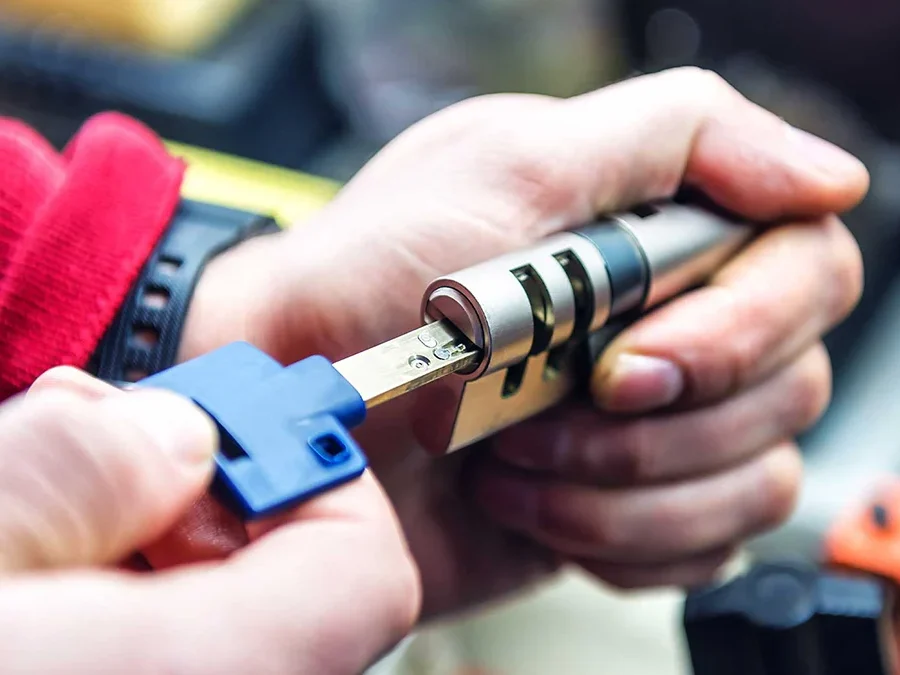 blindage de porte à lyon