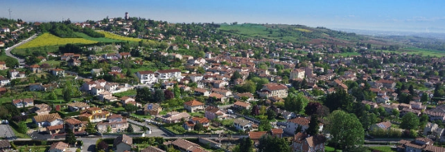 Service de menuisier à Communay
